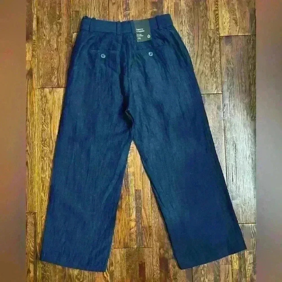 ARITZIA BABATON The Agency Crepe Cropped Pant in Navy - Picture 13 of 14